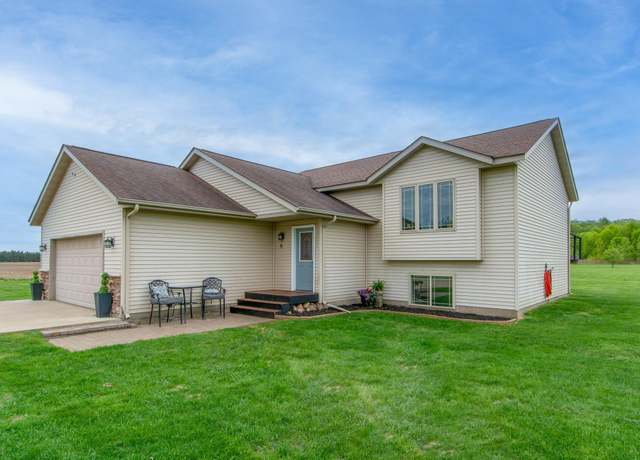 Property at 7903 S Long Lake Bay Rd, Brainerd, MN 56401, 4 beds, 2 baths