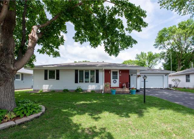 Property at 1704 Fair St, Mankato, MN 56001, 3 beds, 2 baths