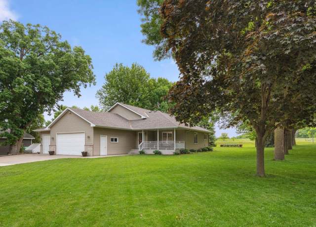 Property at 200 Wilson St, Waverly, MN 55390, 3 beds, 2 baths