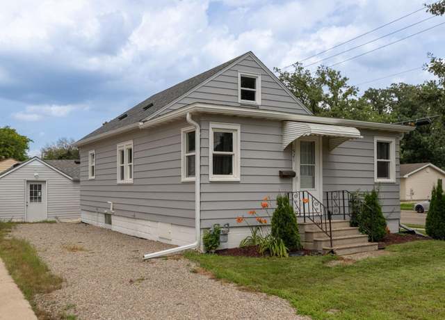 Property at 1921 E Oakland Ave, Austin, MN 55912, 3 beds, 2 baths