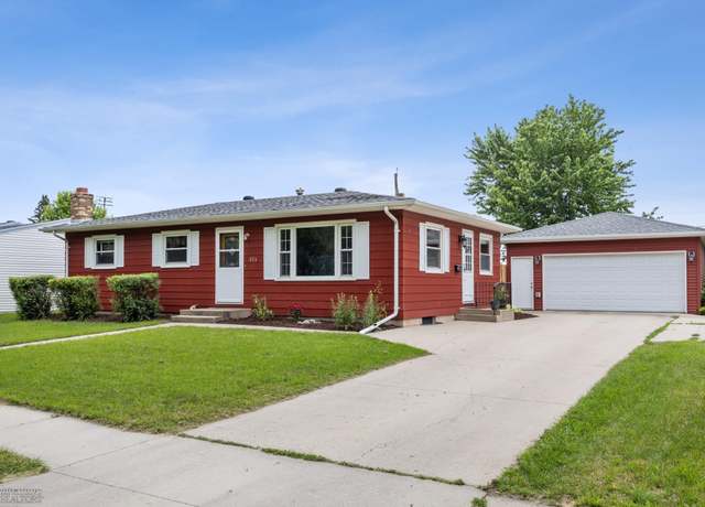 Property at 426 3rd Ave E, West Fargo, ND 58078, 3 beds, 2 baths