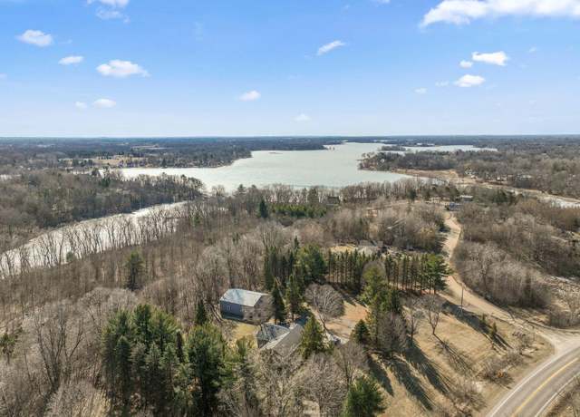 Property at 33133 Northland Trl, Chisago Lake Twp, MN 55045, 3 beds, 3 baths