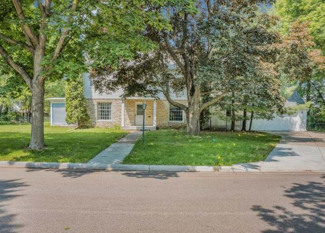 Property at 130 Holly Rd, Hopkins, MN 55343, 5 beds, 5 baths