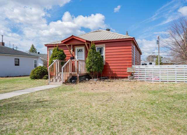 Property at 515 NW 6th Ave, Grand Rapids, MN 55744, 3 beds, 1 bath