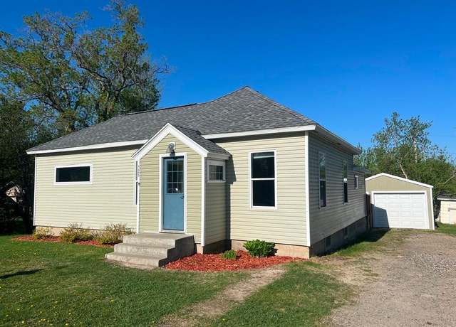 Property at 525 SE 4th St, Deer River, MN 56636, 2 beds, 1 bath