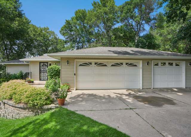Property at 14034 Old Holt Ct, Chisago Lake Twp, MN 55045, 3 beds, 2 baths