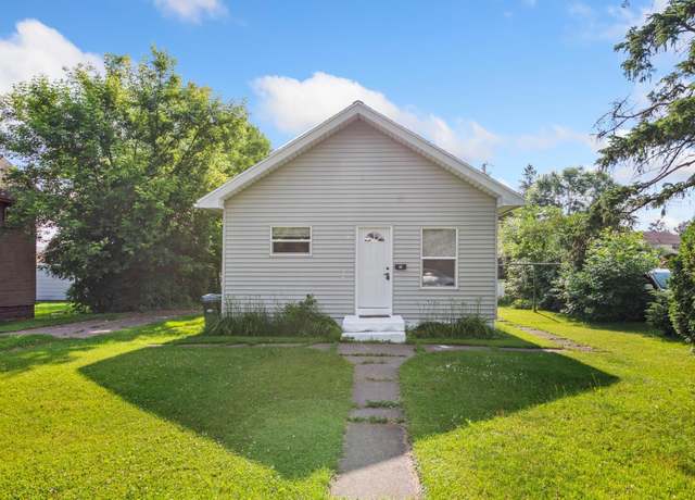 Property at 14 15th St, Cloquet, MN 55720, 1 bed, 1 bath