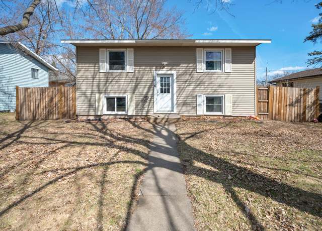 Property at 1016 12th Ave SE, Saint Cloud, MN 56304, 4 beds, 2 baths