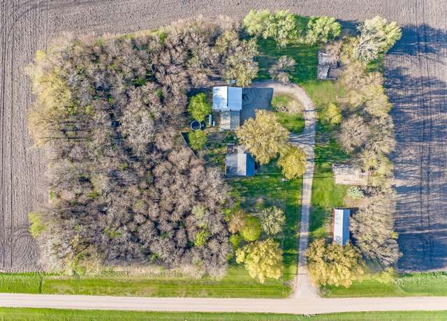 Property at 32396 40th St, Blue Earth, MN 56013, 4 beds, 1 bath
