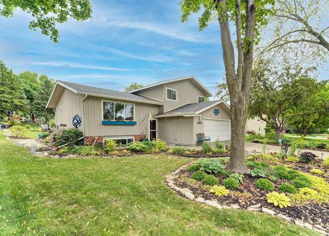 Property at 3021 Crescent Ln NW, Rochester, MN 55901, 4 beds, 2 baths