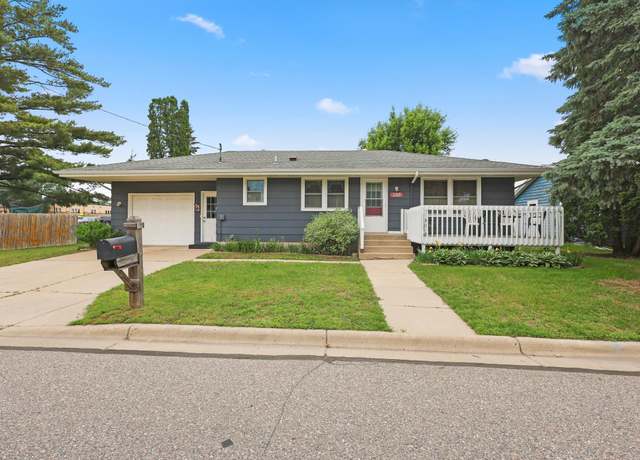 Property at 130 Chestnut St E, Annandale, MN 55302, 3 beds, 2 baths