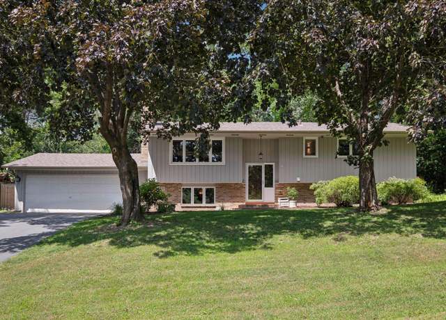 Property at 5396 Hampton St NE, Prior Lake, MN 55372, 4 beds, 3 baths