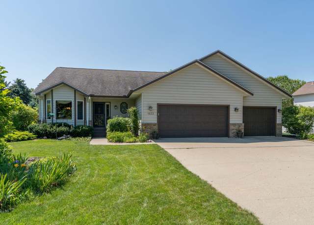 Property at 1533 La Mar Dr, North Mankato, MN 56003, 4 beds, 3 baths