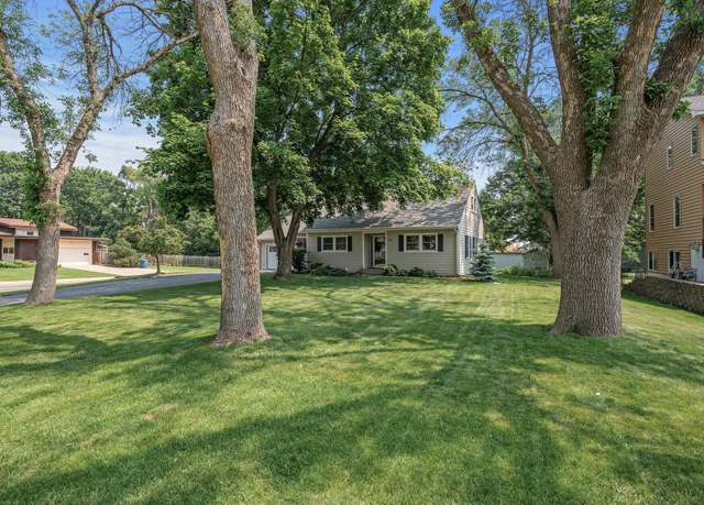 Property at 611 Sumter Ave S, Golden Valley, MN 55426, 2 beds, 2 baths