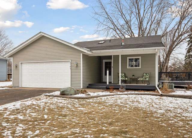 Property at 6147 162nd St W, Lakeville, MN 55068, 4 beds, 2 baths