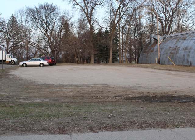 Property at 131 2nd St S, Winsted, MN 55395
