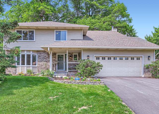 Property at 12564 Isanti St NE, Blaine, MN 55449, 4 beds, 3 baths
