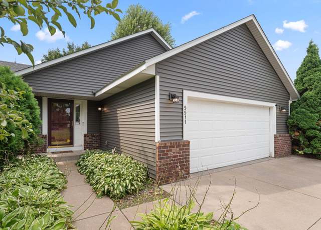 Property at 9911 82nd St S, Cottage Grove, MN 55016, 3 beds, 2 baths