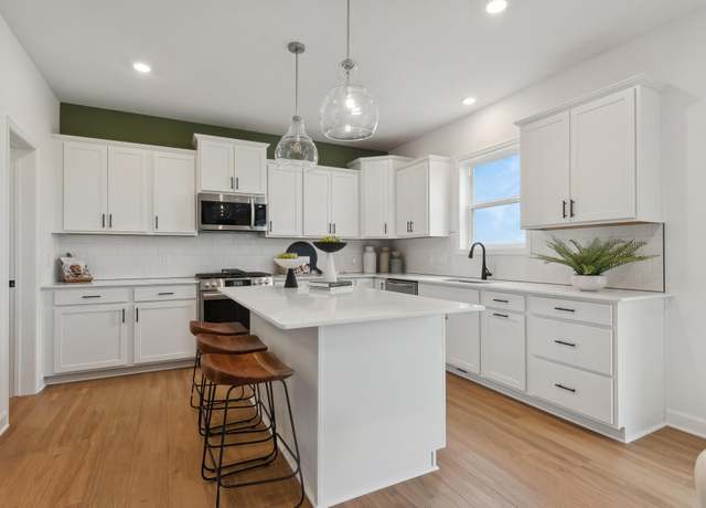 Property at 1723 Upper 141st St E, Rosemount, MN 55068, 4 beds, 3 baths