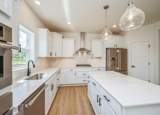 Property at 20349 Gadget Cir, Lakeville, MN 55044, 4 beds, 3 baths
