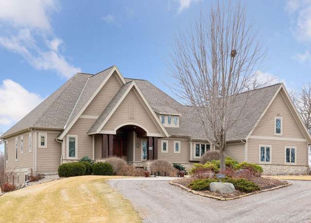 Property at 11075 Oak Shore Trl, Watertown Twp, MN 55328, 4 beds, 4 baths