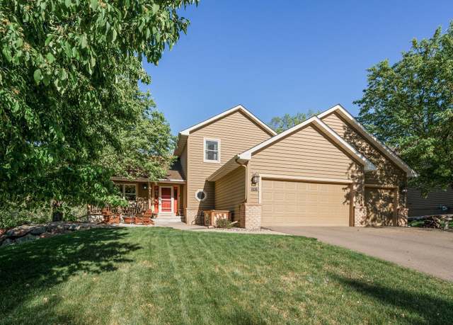 Property at 2567 Bridle Creek Trl, Chanhassen, MN 55317, 4 beds, 4 baths