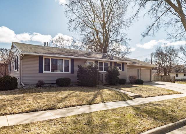 Property at 2610 18th Ave NW, Rochester, MN 55901, 4 beds, 2 baths