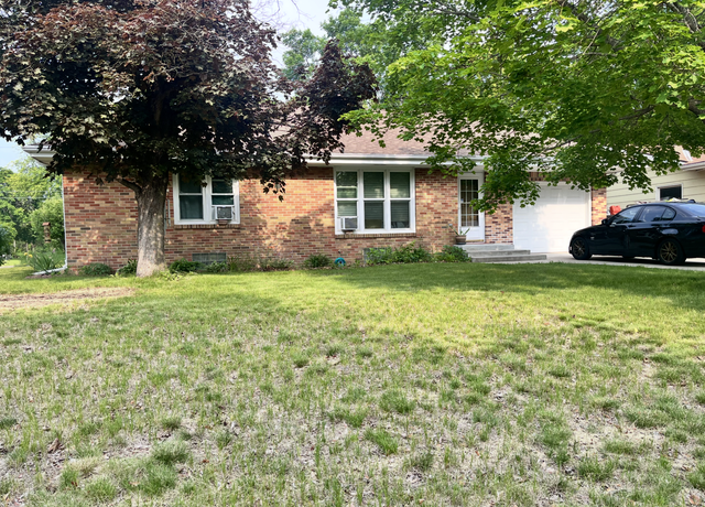 Property at 1627 14th Ave S, Saint Cloud, MN 56301, 2 beds, 2 baths