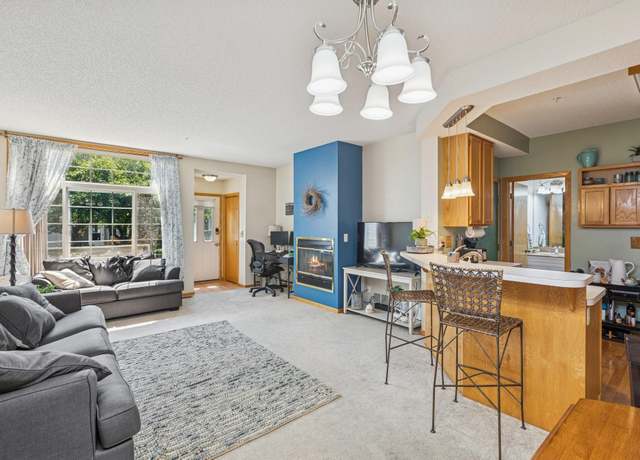 Property at 8829 Branson Dr #46, Inver Grove Heights, MN 55076, 2 beds, 2 baths