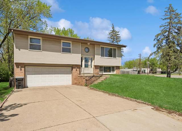 Property at 1 104th Ln NW, Coon Rapids, MN 55448, 3 beds, 1 bath