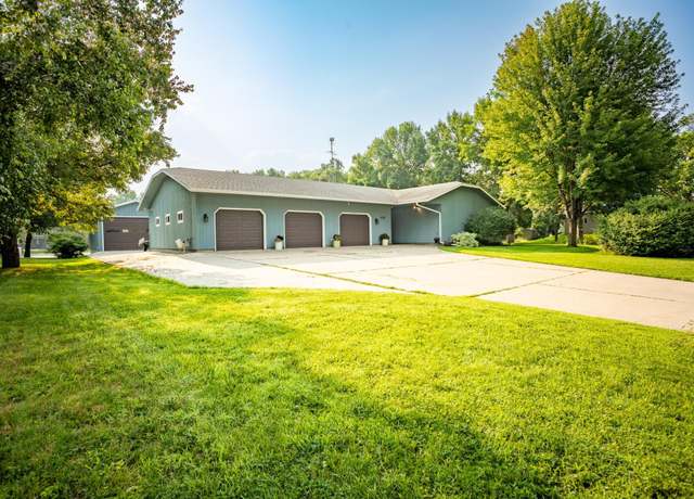 Property at 308 N Quincy St, Alexandria, MN 56308, 4 beds, 3 baths