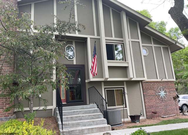 Property at 6800 Buckingham Ct, Woodbury, MN 55125, 3 beds, 2 baths