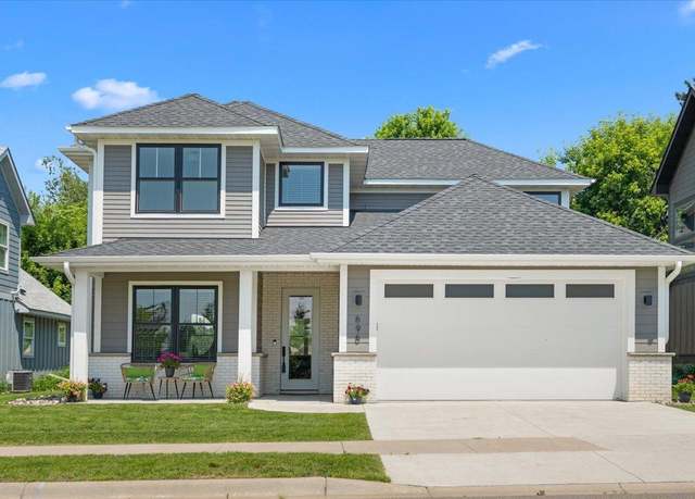 Property at 696 Inspiration Pl, Bayport, MN 55003, 4 beds, 3 baths