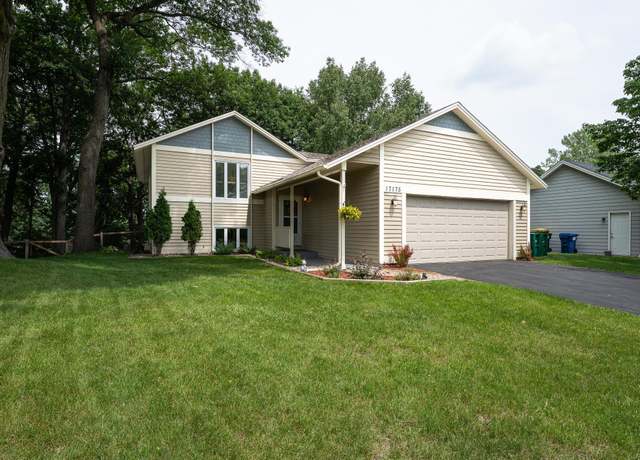 Property at 17175 Jordan Ct, Lakeville, MN 55044, 4 beds, 3 baths