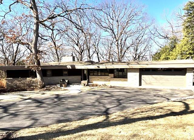 Property at 807 22nd St NW, Austin, MN 55912, 3 beds, 3 baths