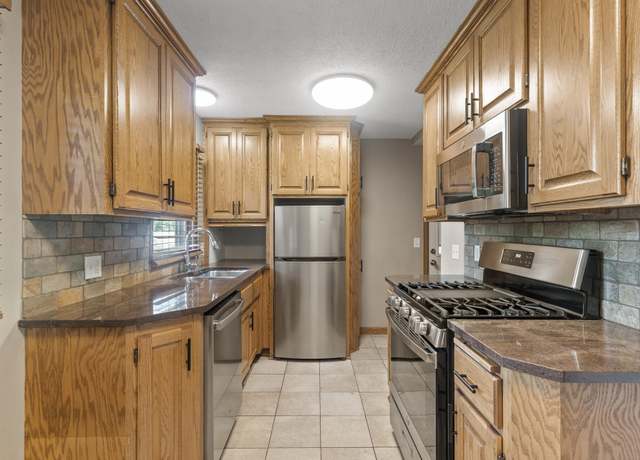 Property at 5107 Corvallis Ave N, Crystal, MN 55429, 3 beds, 2 baths