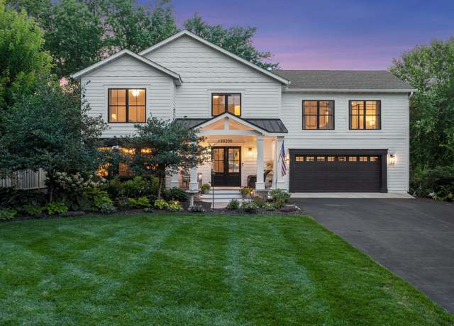 Property at 10200 Lakeview Dr W, Minnetonka, MN 55305, 5 beds, 3 baths