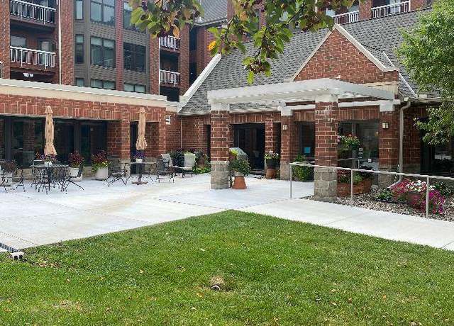 Property at 500 County Road B W #204, Roseville, MN 55113, 1 bed, 1 bath