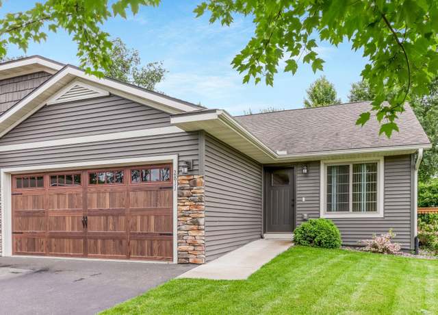 Property at 2811 Swallowtail Ct, Altoona, WI 54720, 2 beds, 1 bath