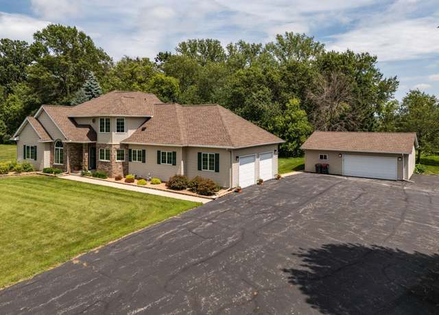 Property at 73134 185th Ave, Hayfield, MN 55940, 4 beds, 4 baths