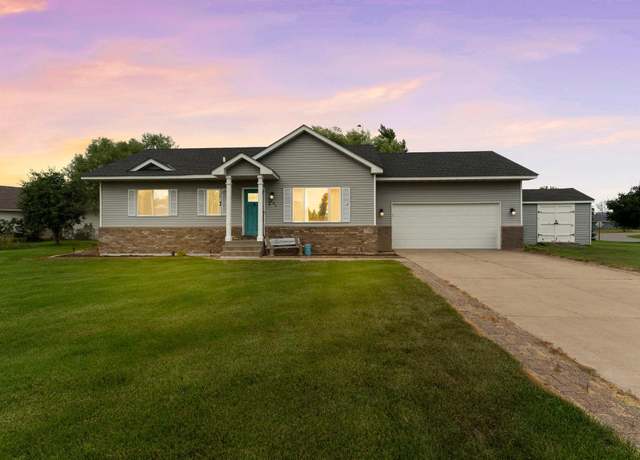 Property at 5385 Edinburgh Way, Big Lake, MN 55309, 4 beds, 2 baths