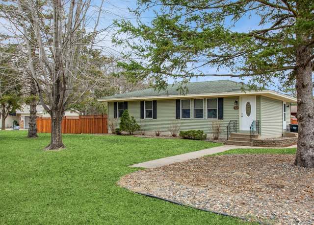 Property at 8101 Edgewood Dr, Mounds View, MN 55112, 3 beds, 2 baths