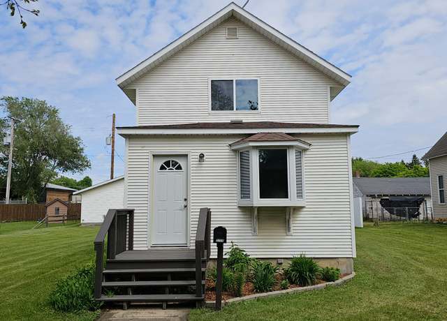 Property at 2729 King Ave, Slayton, MN 56172, 3 beds, 1 bath