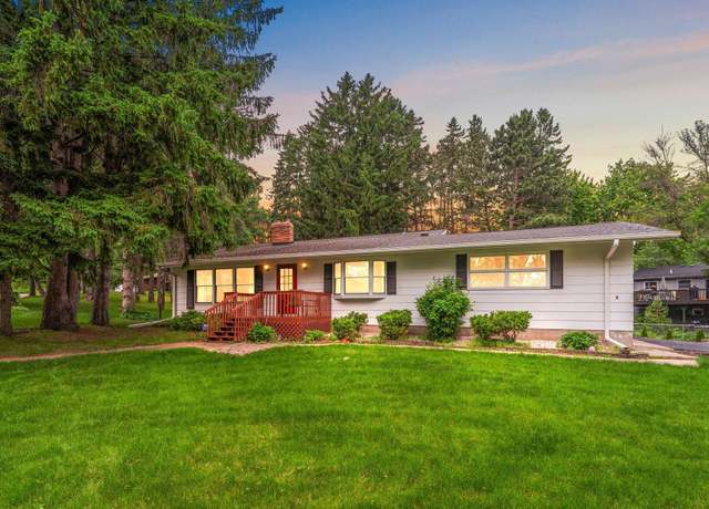 Property at 524 Brick St S, Stillwater, MN 55082, 4 beds, 2 baths