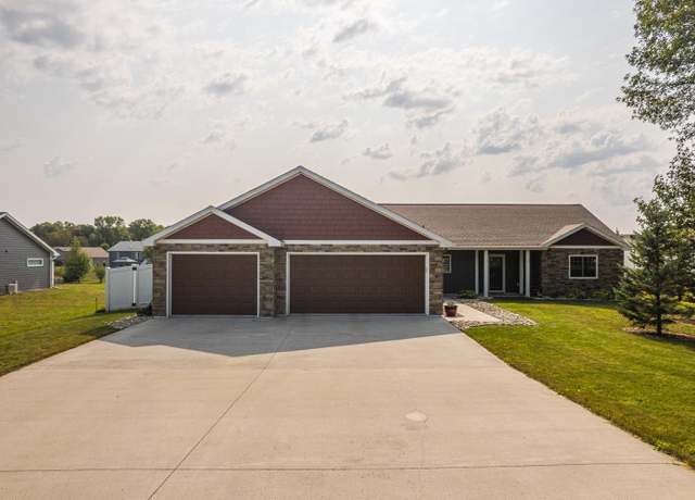 Property at 2033 Long Lake Rd, Detroit Lakes, MN 56501, 3 beds, 3 baths