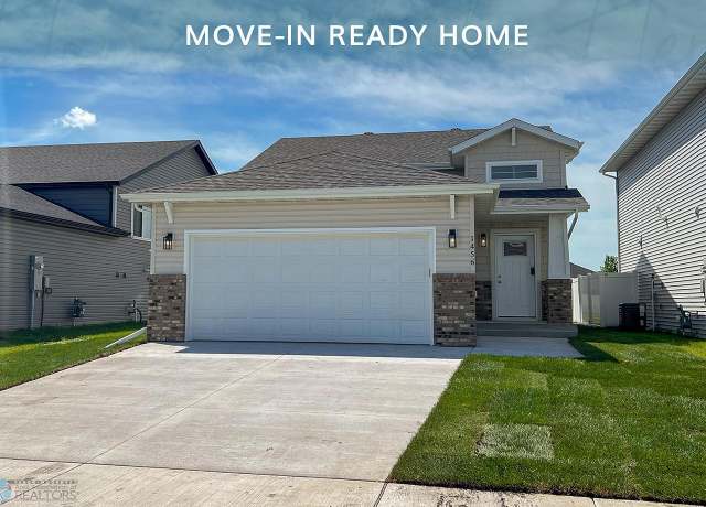 Property at 1456 69th Ave S, Fargo, ND 58104, 3 beds, 2 baths