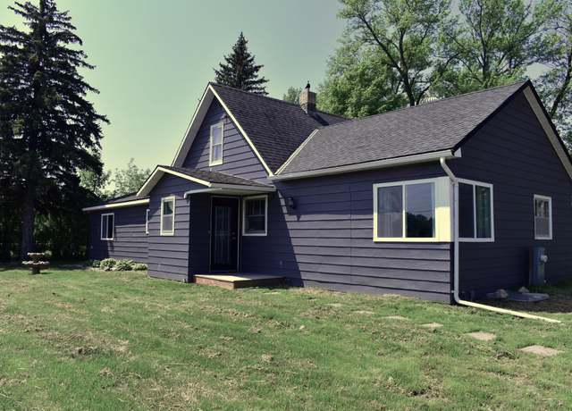 Property at 1706 W Alcott Ave, Buse Twp, MN 56537, 4 beds, 3 baths