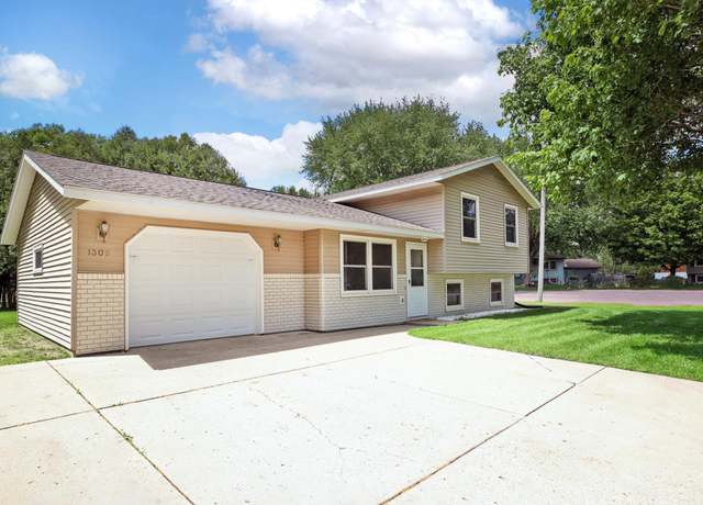 Property at 1305 5th St NW, Waseca, MN 56093, 3 beds, 2 baths