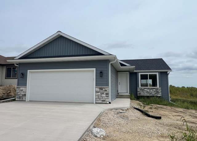 Property at 6230 Cody Pl NW, Rochester, MN 55901, 4 beds, 2 baths