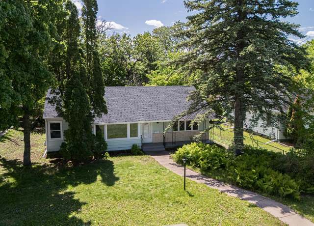 Property at 2512 27th Ave NE, Saint Anthony, MN 55418, 3 beds, 2 baths